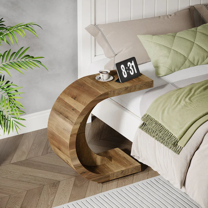 C-förmiger Holz-Beistelltisch für Couch & Sofa