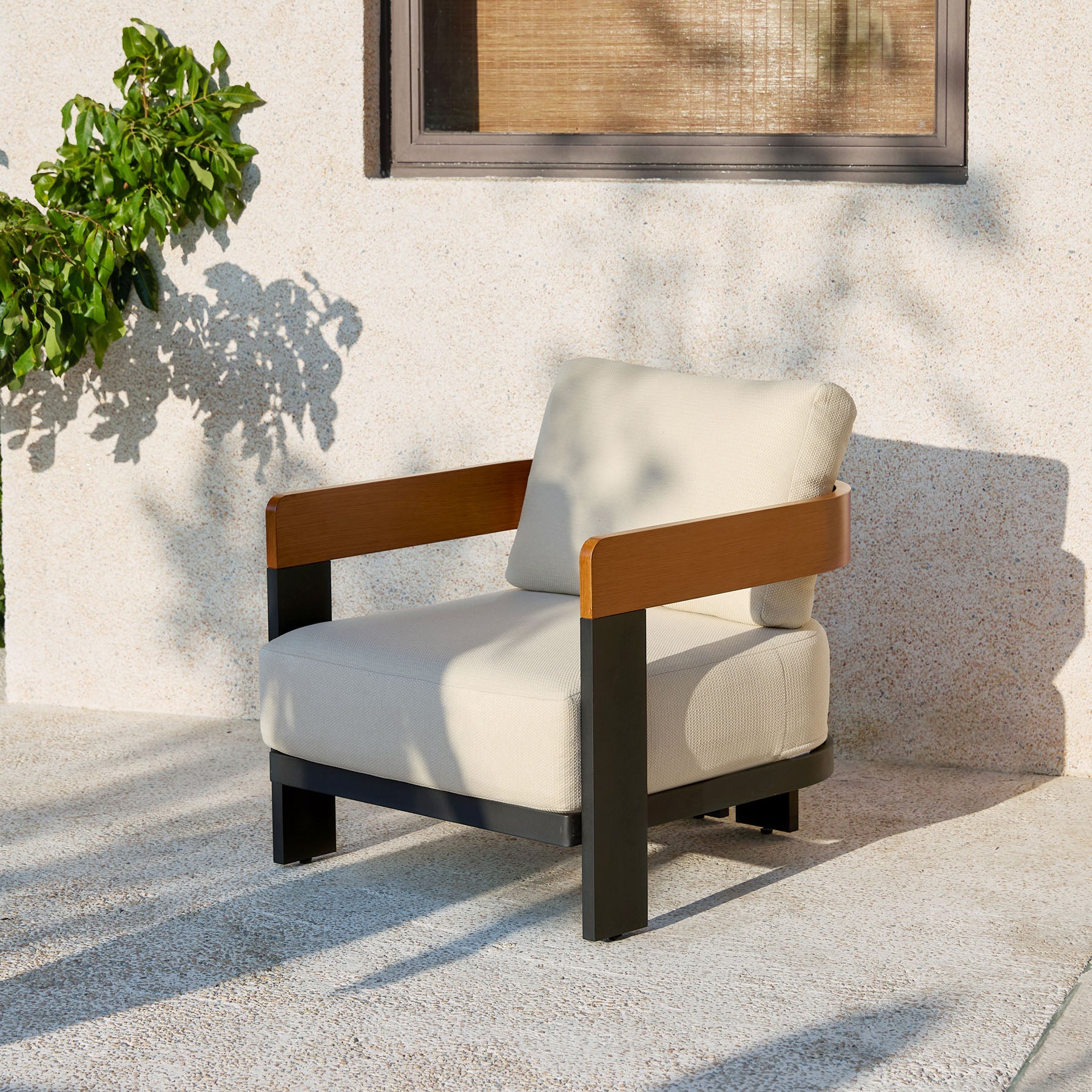 Tribesigns Outdoor Sessel mit Kissen, wetterfester Gartenstuhl mit dicker Sitzpolsterung