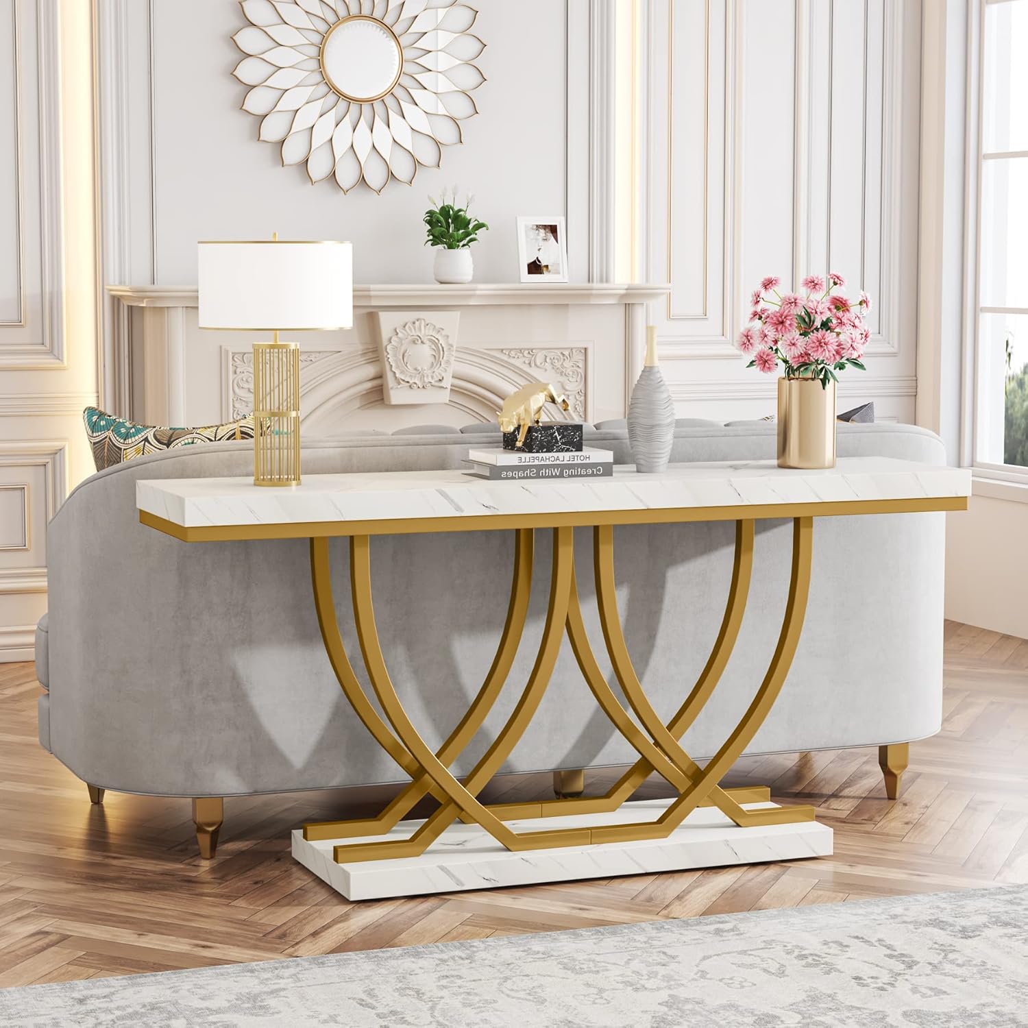 Moderner weiß-goldener Konsolentisch mit goldenen Metallbeinen, Kunstmarmor, schmal