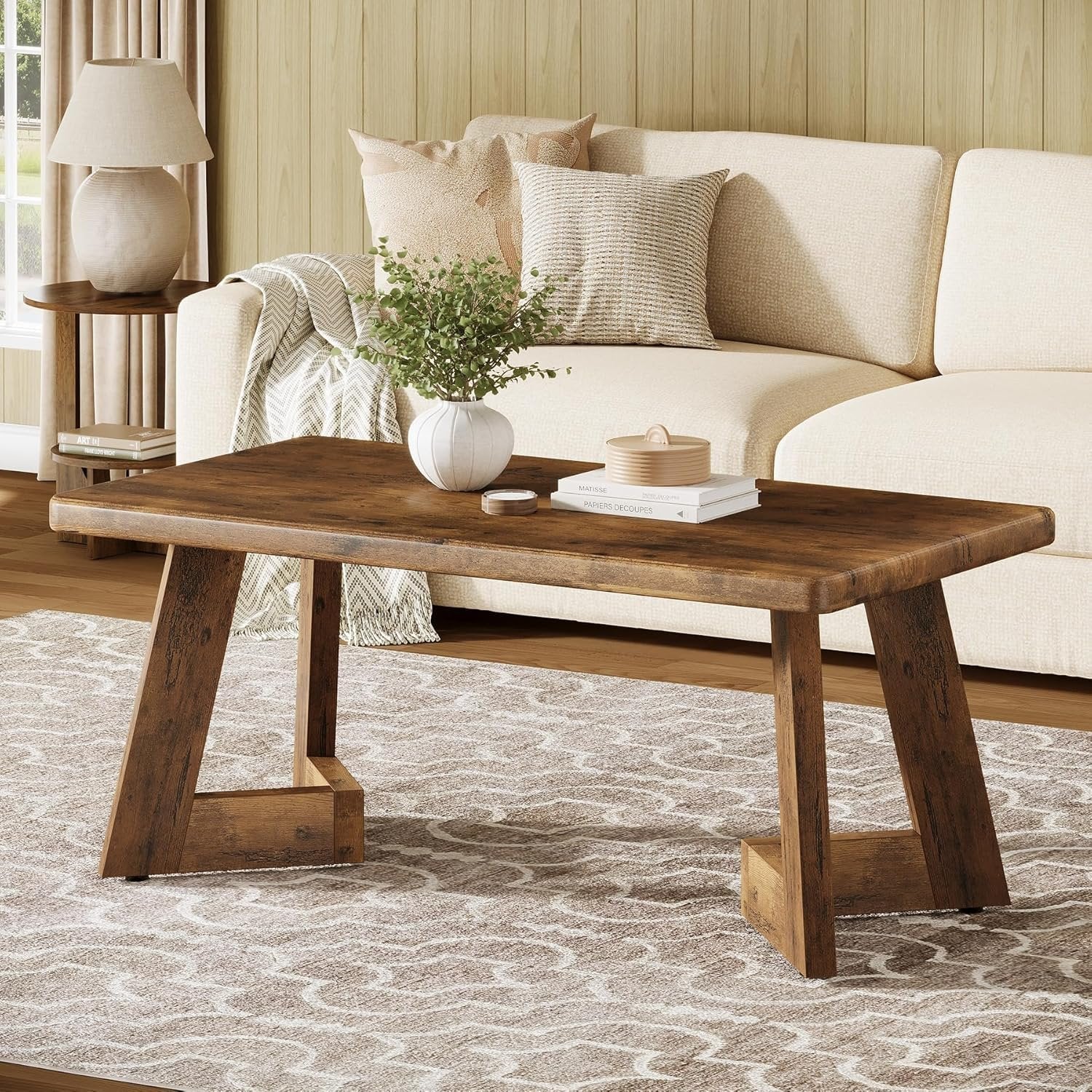 Landhaus Wohnzimmertisch im Rustikalen Design, Brauner Couchtisch mit V-förmigen Beinen